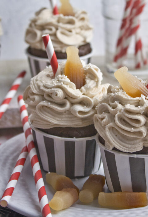 Vegane Cola-Cupcakes - Happy Birthday! | Toastenstein