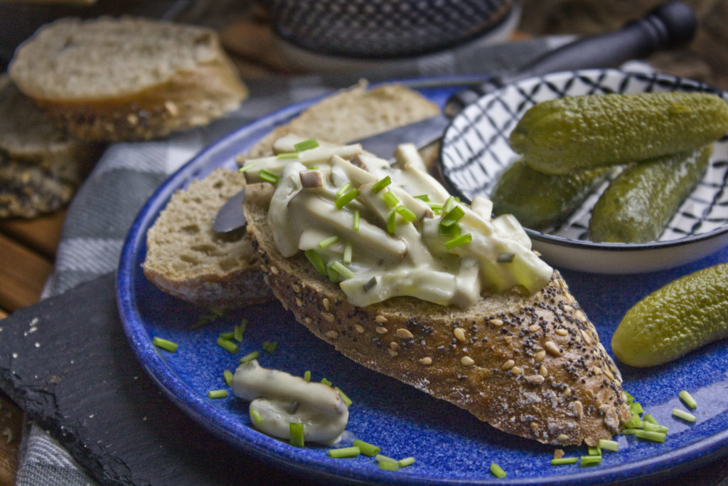 Veganer Tofu-Fleischsalat – Perfekt zur Brotzeit!