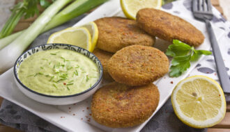 Kohlrabi-Schnitzel mit Kräuter-Aioli | Toastenstein