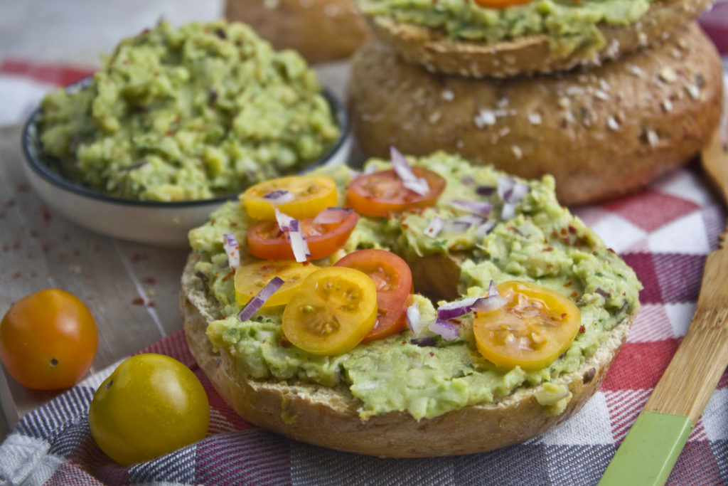 Schneller Avocado-Kichererbsen-Aufstrich | Toastenstein