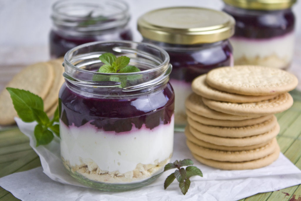 Blaubeer-Orangen-Cheesecake im Glas | Toastenstein