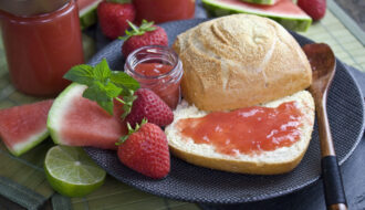 Erdbeer-Wassermelonen-Marmelade | Toastenstein