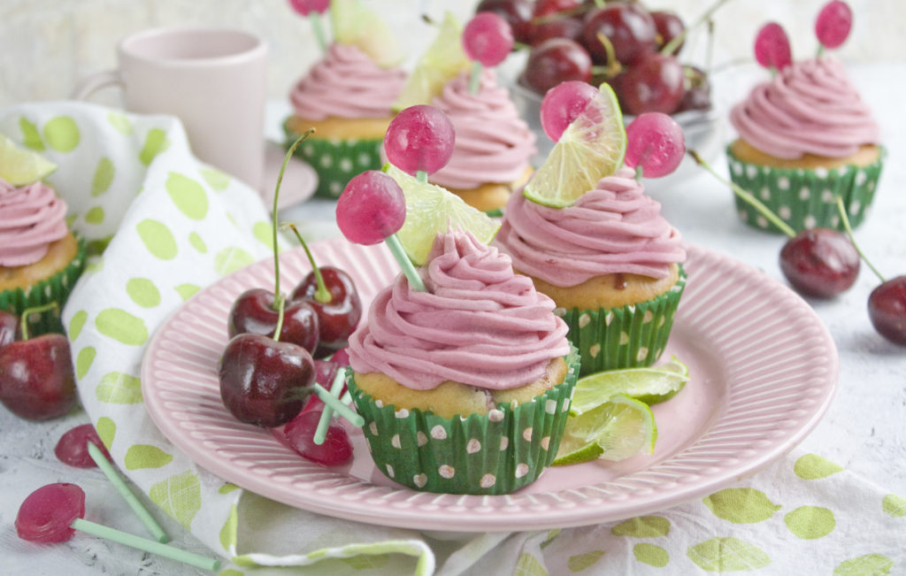Kirsch-Limetten-Cupcakes – Süßer Sommer! | Toastenstein