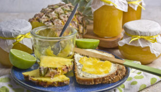 Ananas-Mango-Limetten-Marmelade - Tropi-Frutti! | Toastenstein