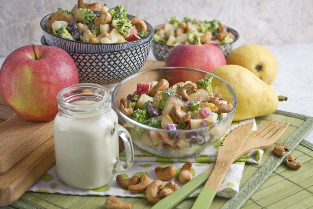 Brokkoli-Obstsalat mit Joghurt-Dressing | Toastenstein