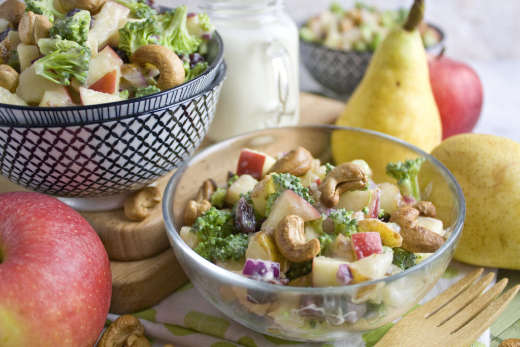 Brokkoli-Obstsalat mit Joghurt-Dressing | Toastenstein