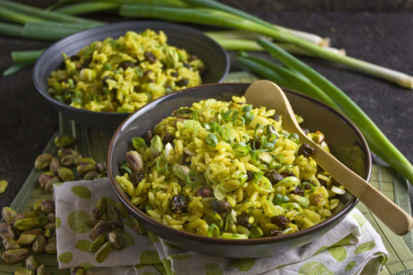 Curry-Reis-Salat mit Rosinen und Pistazien | Toastenstein Curry-Reis-Salat mit Rosinen und Pistazien | Toastenstein