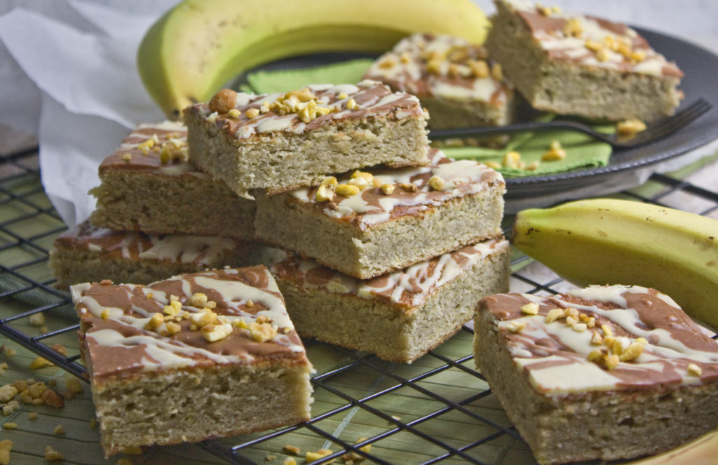 Bananen-Blondies mit weißer Schokolade | Toastenstein