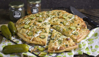 Knoblauch-Gurken-Pizza | Toastenstein