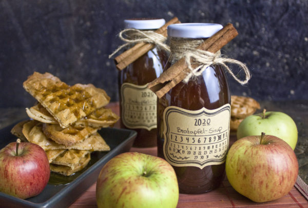 Bratapfel-Sirup – Geschenke aus der Küche | Toastenstein Bratapfel-Sirup – Geschenke aus der Küche | Toastenstein