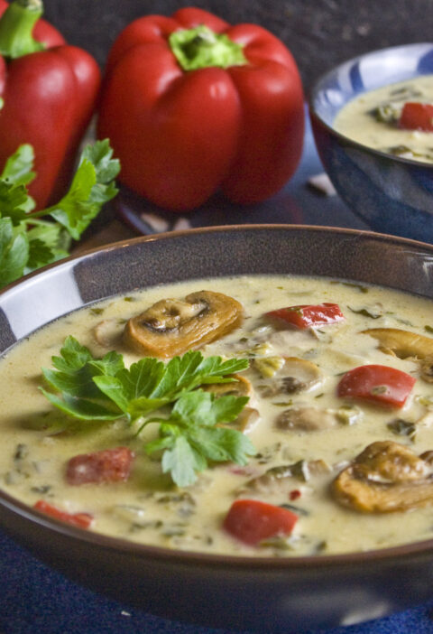 Champignon-Spinat-Suppe mit Kokosmilch | Toastenstein