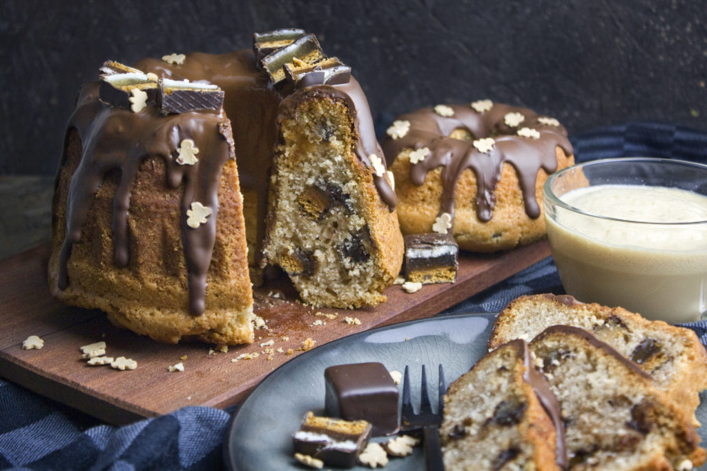 Weihnachtlicher Dominostein-Gugelhupf | Toastenstein