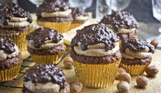 Nussige Rocher-Cupcakes | Toastenstein
