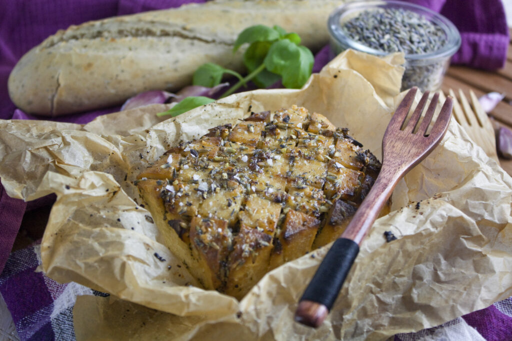 Gebackener Lavendel-Tofu | Toastenstein