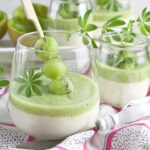 Waldmeister-Panna Cotta mit Kiwi-Sauce | Toastenstein