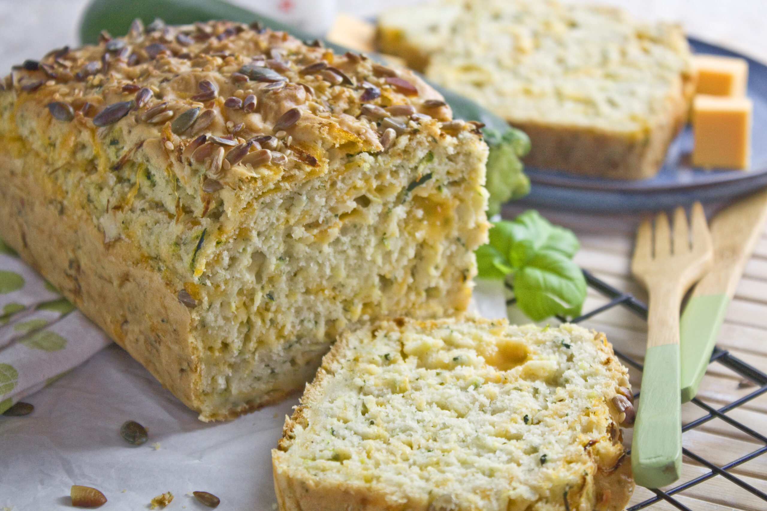 Herzhafter Zucchini-Cheddar-Kuchen - Toastenstein.com