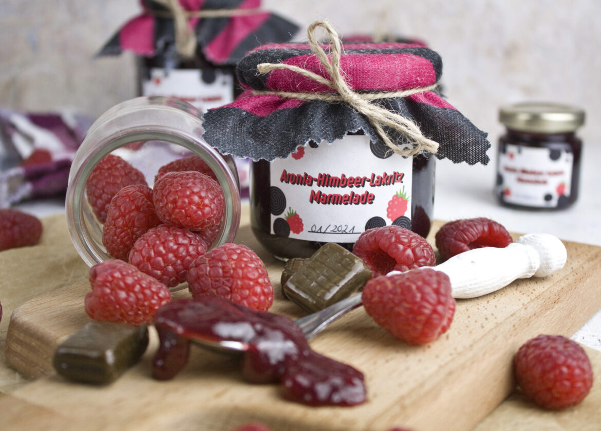 Aronia-Himbeer-Lakritz-Marmelade | Toastenstein