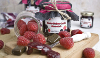 Aronia-Himbeer-Lakritz-Marmelade | Toastenstein