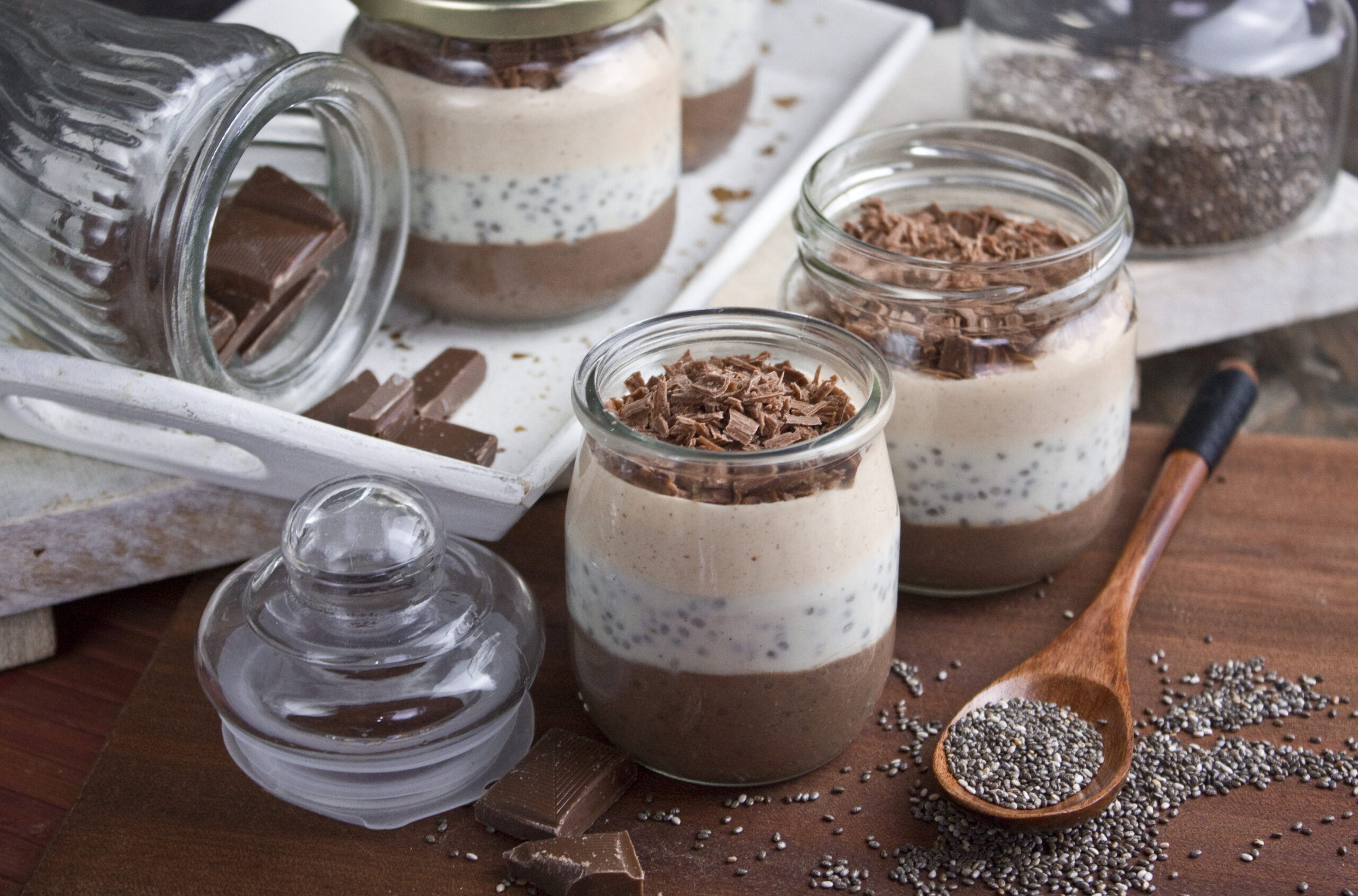 Chia-Tiramisu mit Mandeljoghurt