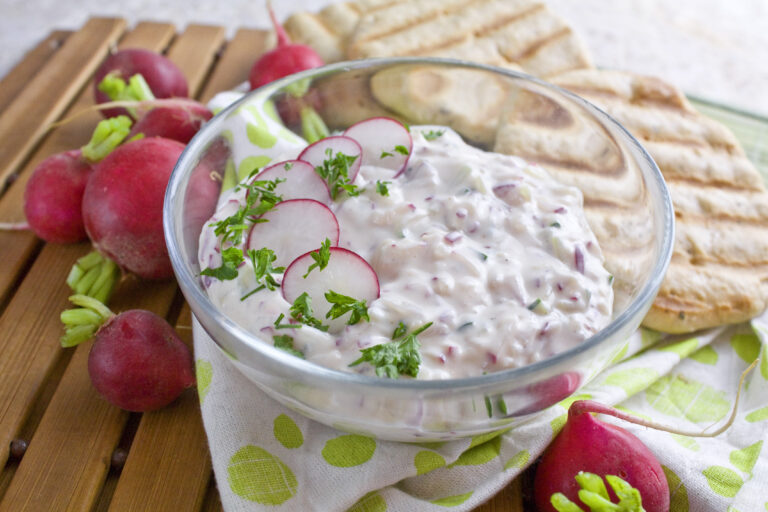 Radieschen-Tzatziki