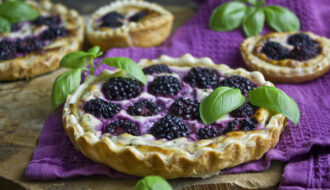Herzhafte Brombeer-Basilikum-Tartes [Frankenfood]