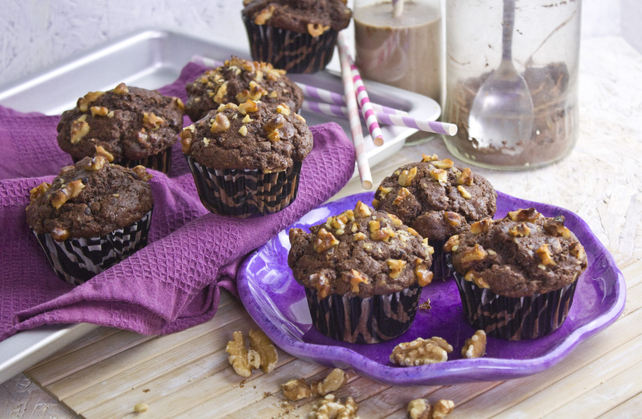 Frisch gebackene KakaoWalnussMuffins