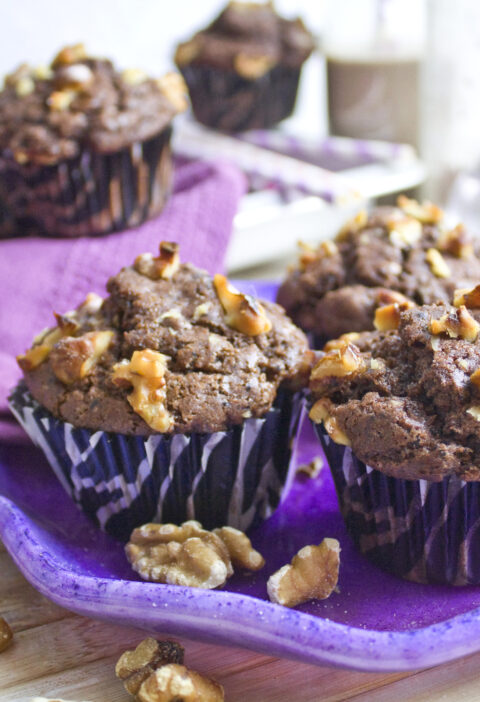 Frisch gebackene Kakao-Walnuss-Muffins | Toastenstein