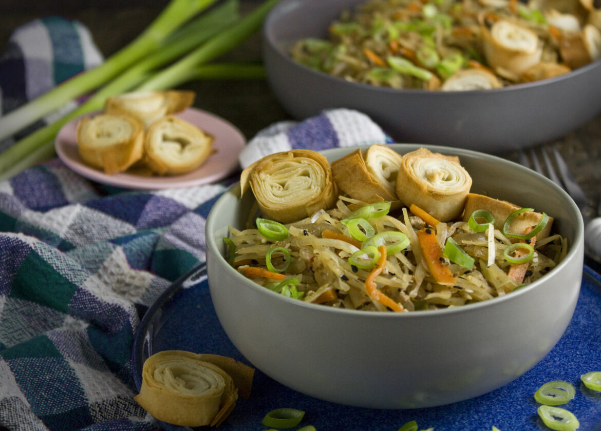 Frühlingsrollen-Bowl mit Filo-Schnecken | Toastenstein