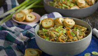 Frühlingsrollen-Bowl mit Filo-Schnecken | Toastenstein