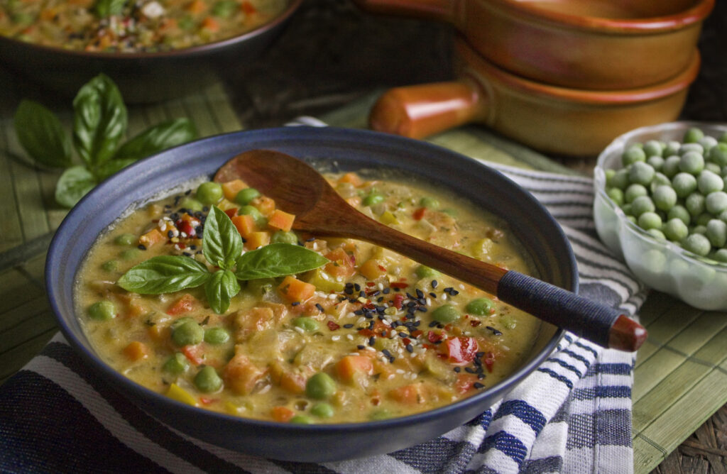 Würzige Konfetti-Hummus-Suppe | Toastenstein