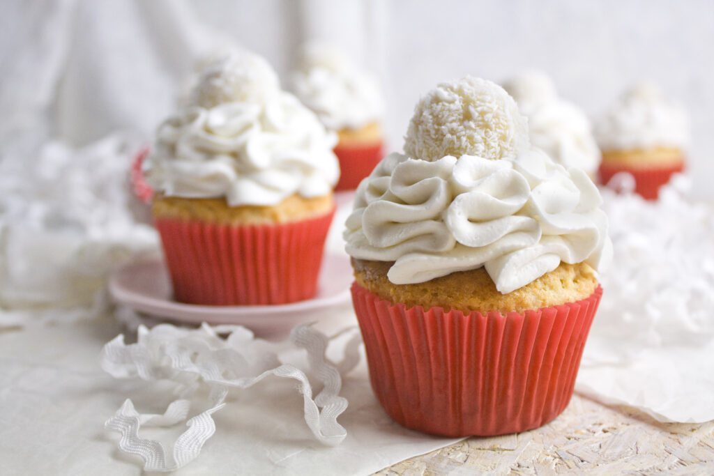 Kokos-Mandel-Cupcakes – Raffaello-Style!