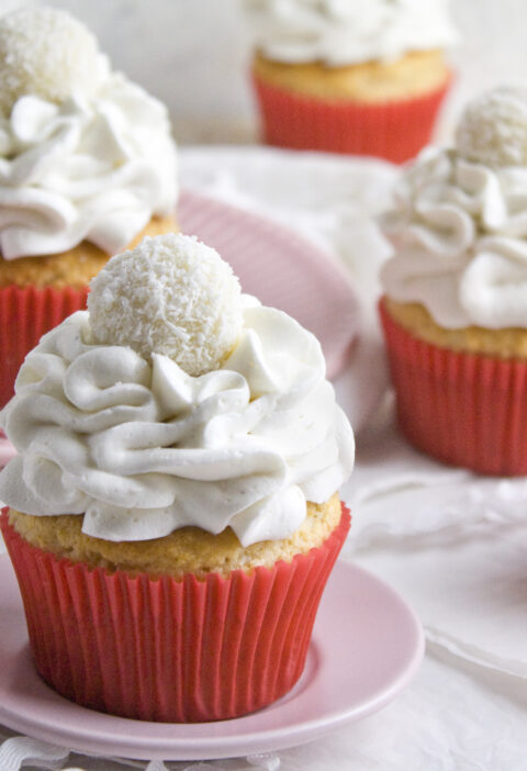 Kokos-Mandel-Cupcakes – Raffaello-Style!