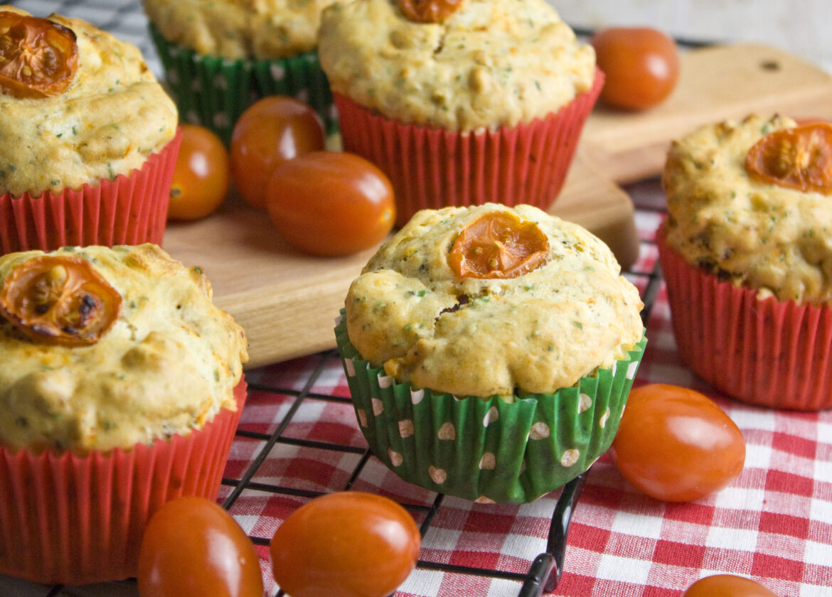 Caprese-Muffins mit Tomate und Mozzarella