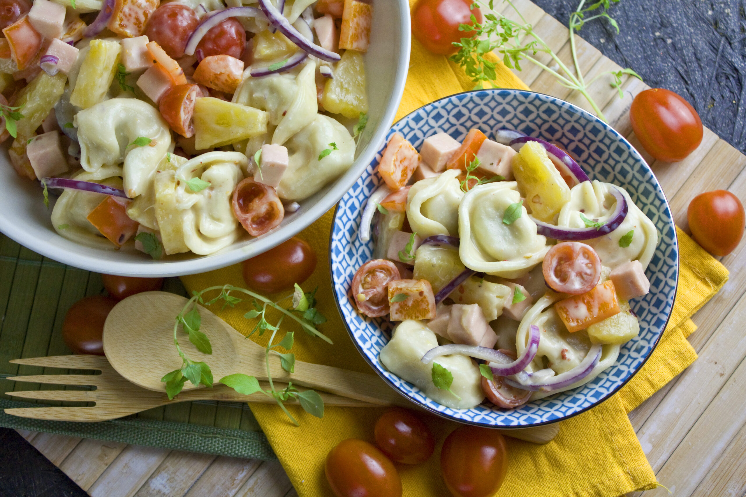 Veganer Tortellini-Hawaii-Salat