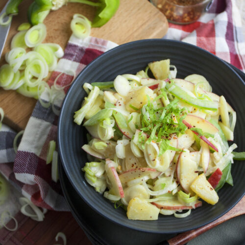 Fruchtiger Lauchsalat mit Apfel und Ananas - Toastenstein.com
