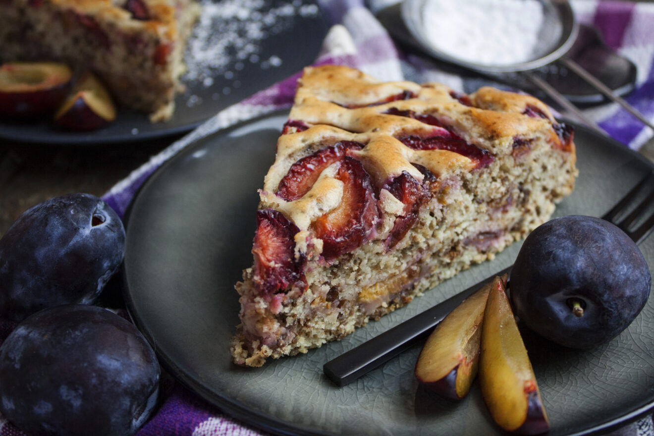 Saftiger Pflaumen-Pumpernickel-Kuchen | Toastenstein.com