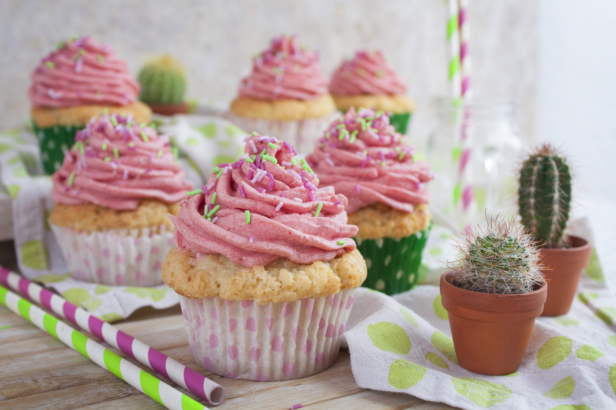 Kaktusfeigen-Cupcakes mit Zitrone