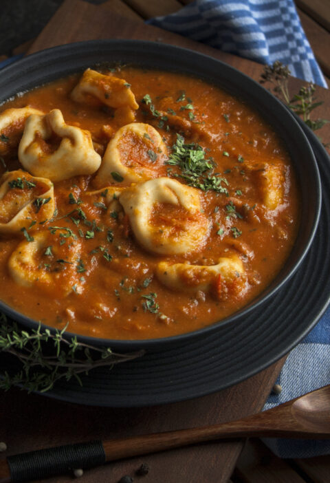 Tortelloni-Tomaten-Suppe