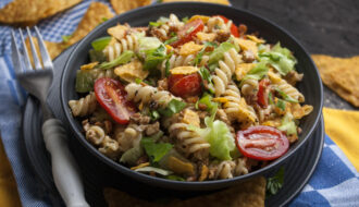 Würziger Nacho-Pasta-Salat
