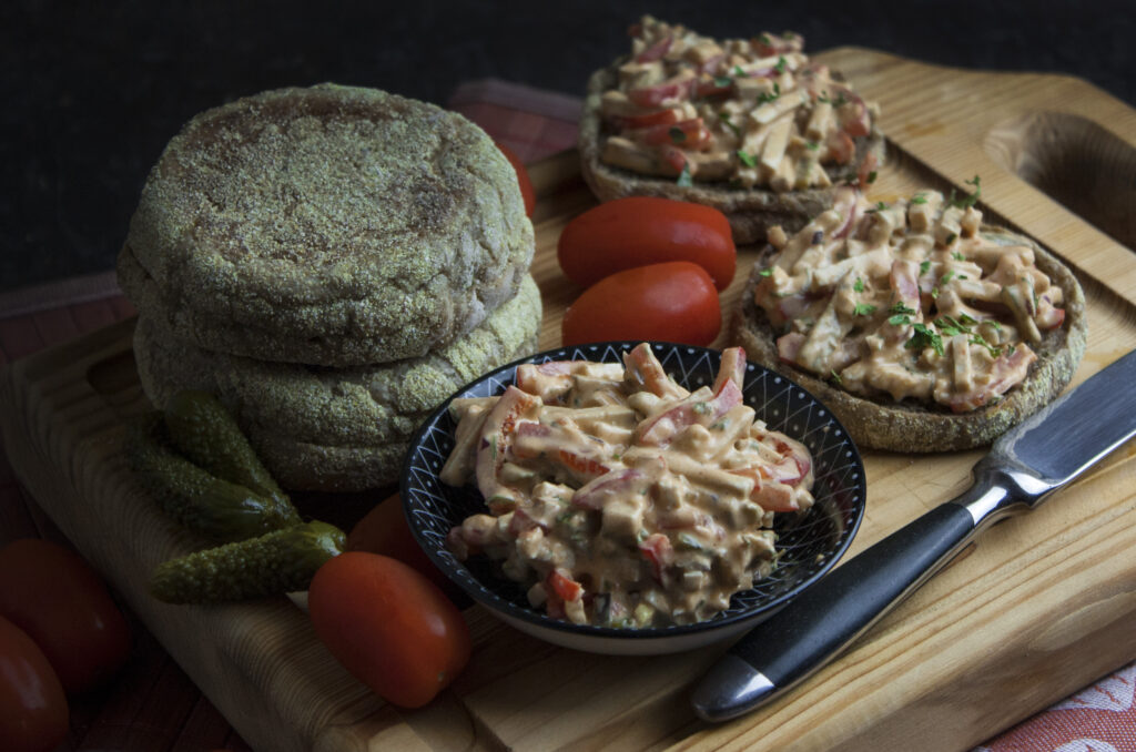 Tofu-Paprika-Salat für aufs Brot