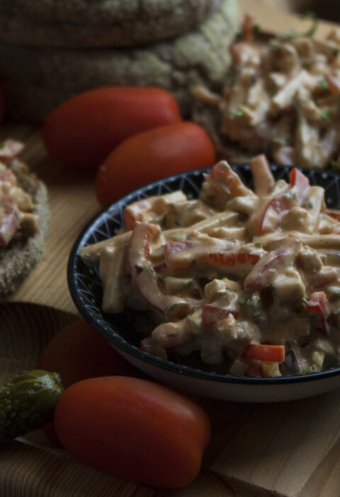 Tofu-Paprika-Salat für auf's Brot