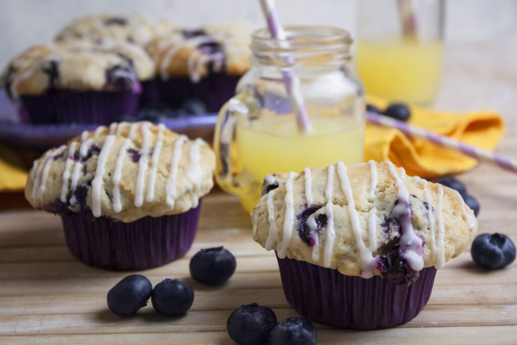 Blaubeer-Zitronen-Muffins mit Lavendel