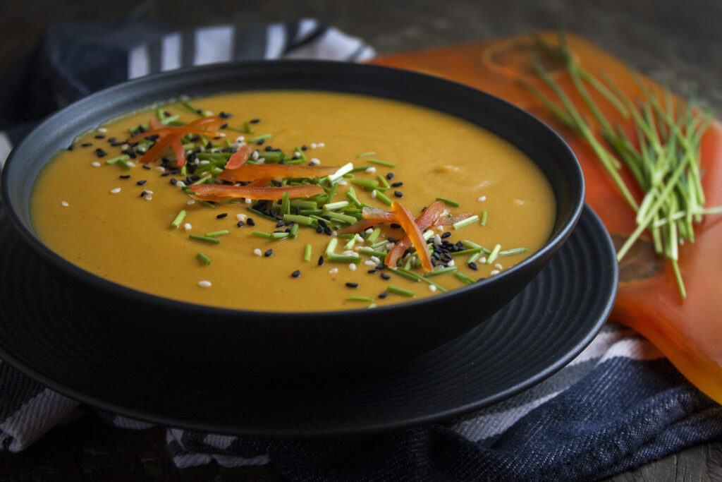 Karotten-Kokos-Suppe mit Curry