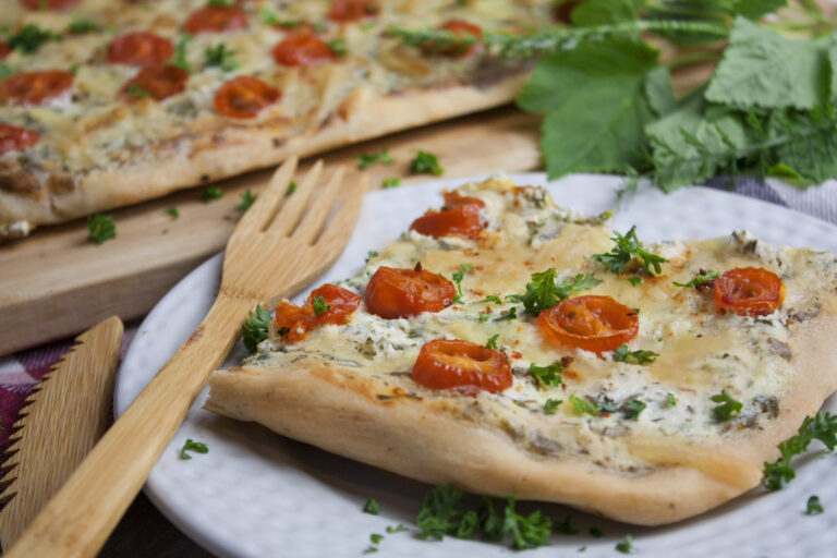 Knusprige Neun-Kräuter-Pizza - Toastenstein.com