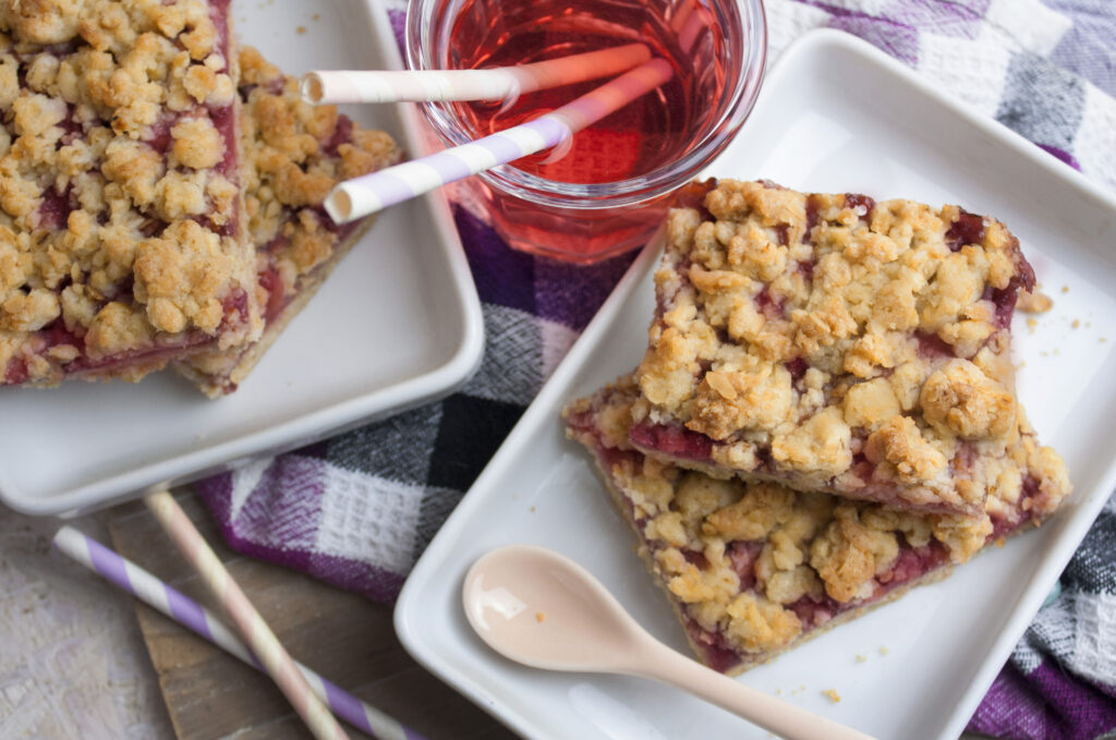 Erdbeer-Apfel-Schnitten mit Haferflocken