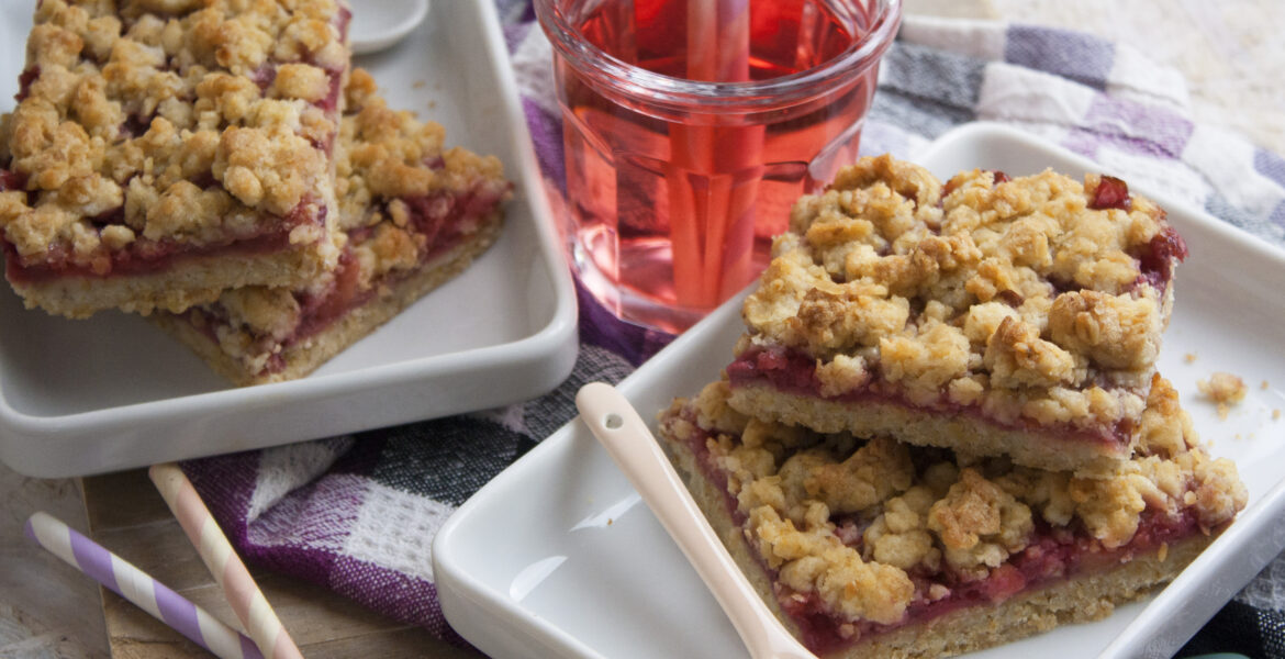 Erdbeer-Apfel-Schnitten mit Haferflocken