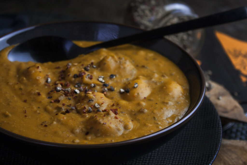 Kürbis-Gnocchi-Suppe mit Tofu-Hack