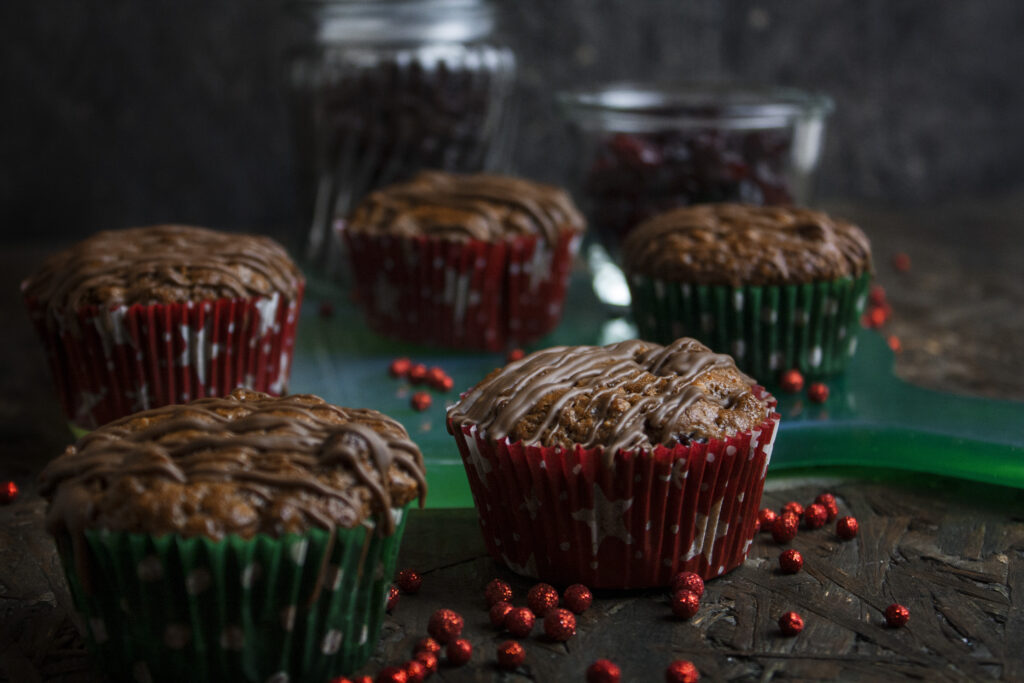 Schnelle Früchtekuchen-Muffins zu Weihnachten