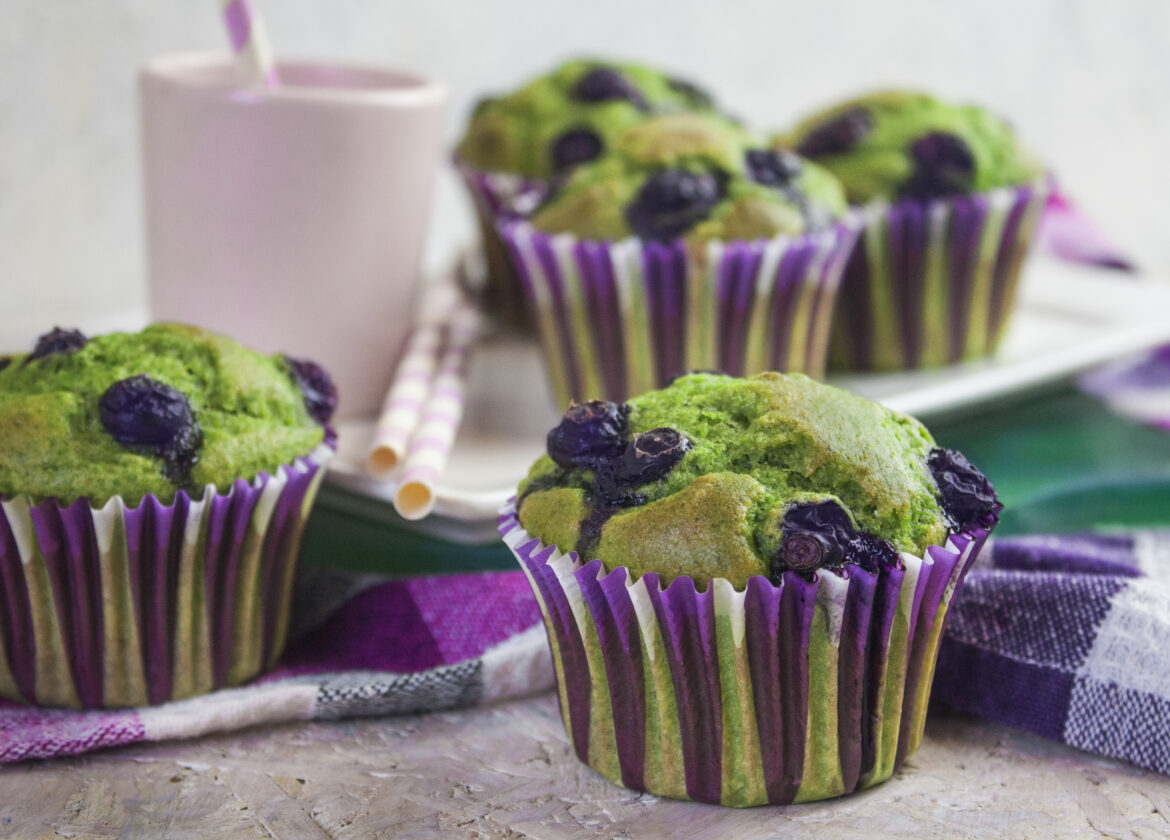 Süße Spinat-Blaubeer-Muffins